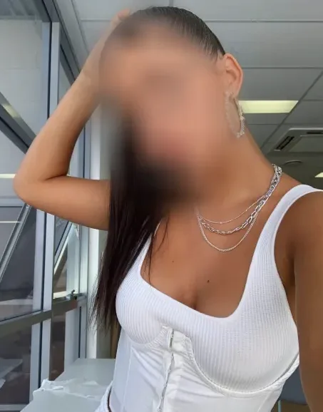 Alina, 20