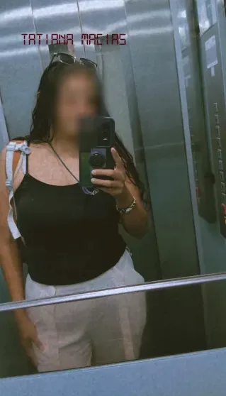 Elena, 30