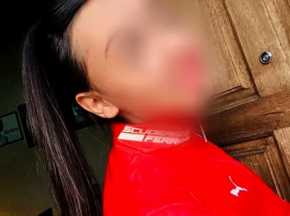 Fatma, 26