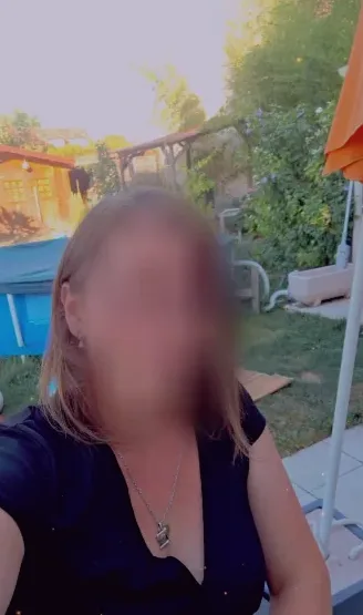 Juliane, 37