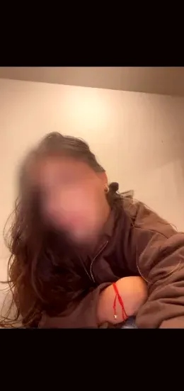 Linda, 24