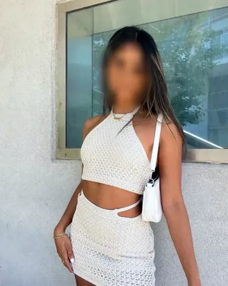 Luisa, 29