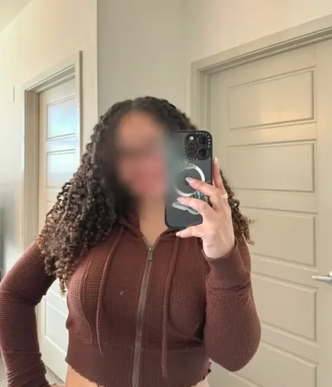 Miriam, 31