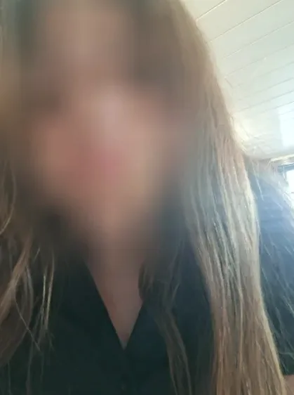Neele, 27