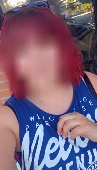 Paula, 28