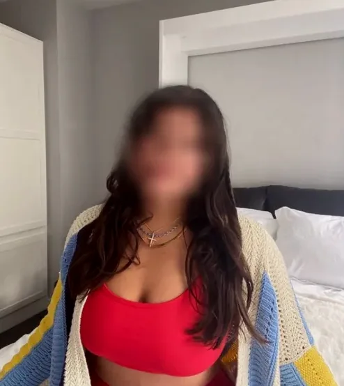 Stefanie, 36